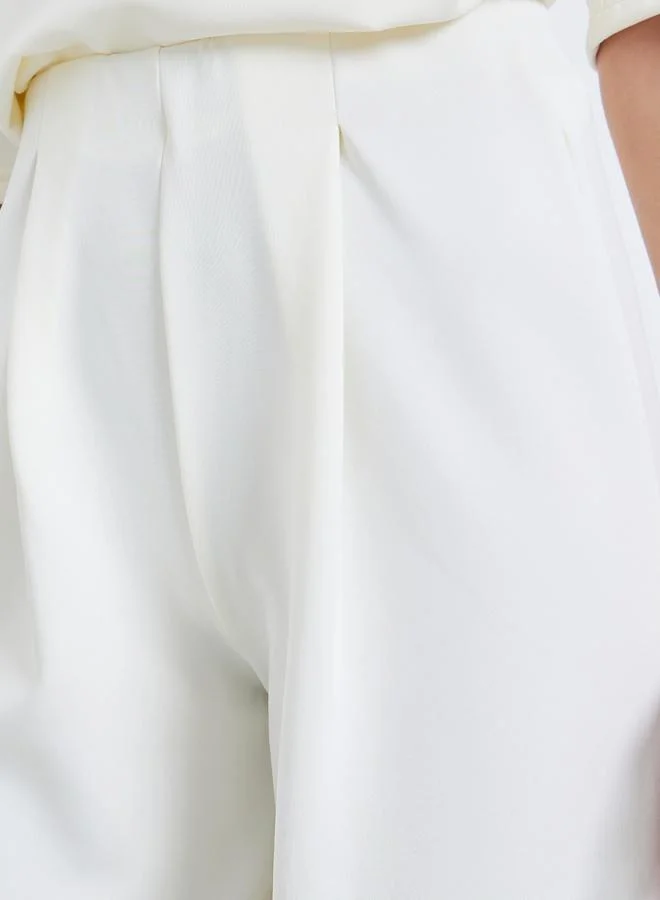 ستايلي بنطال جوغر بأرجل واسعة